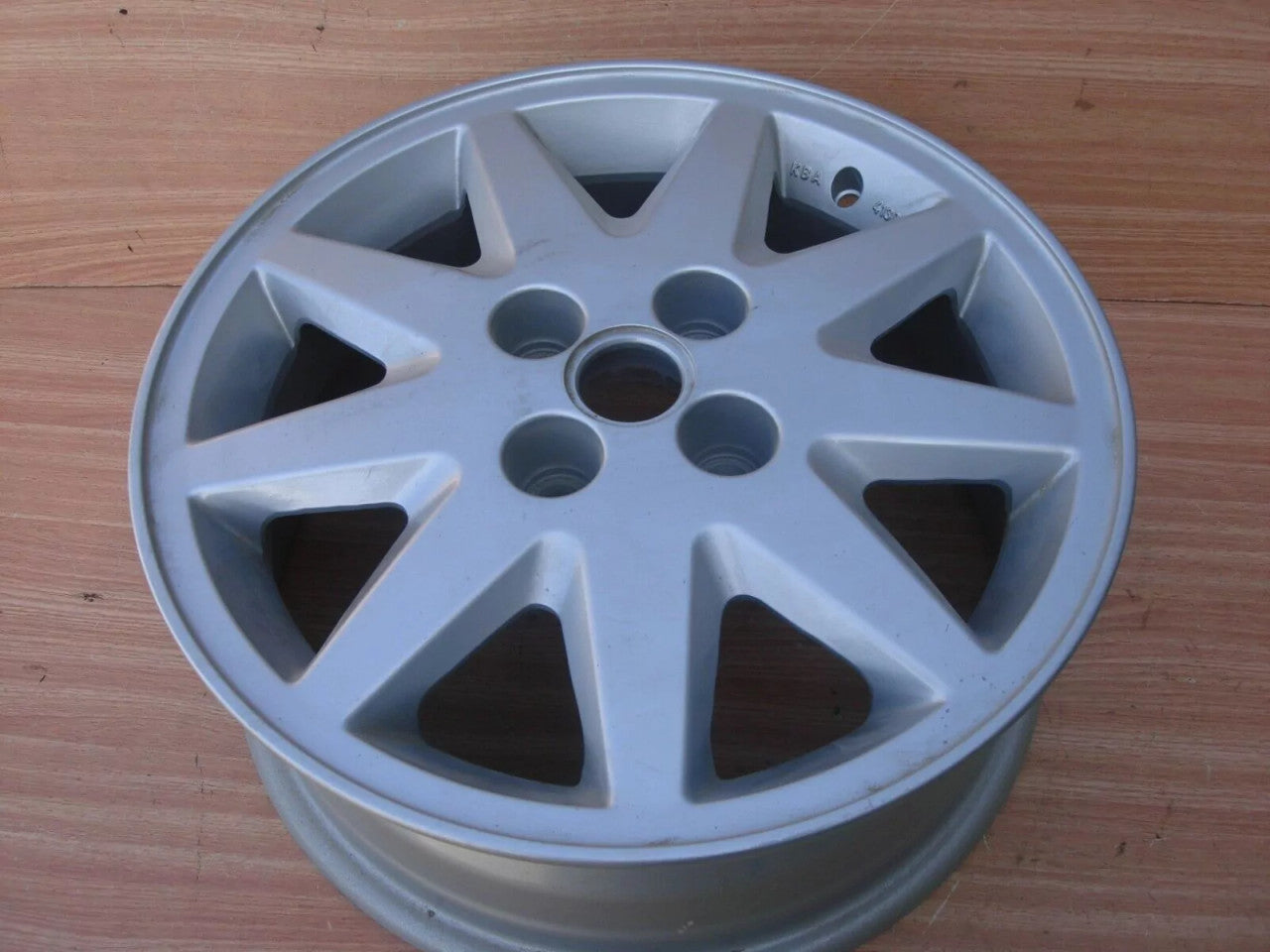 Wheel fits Opel Vauxhall Corsa B Astra F Ascona 6Jx15 I6110202 View Front