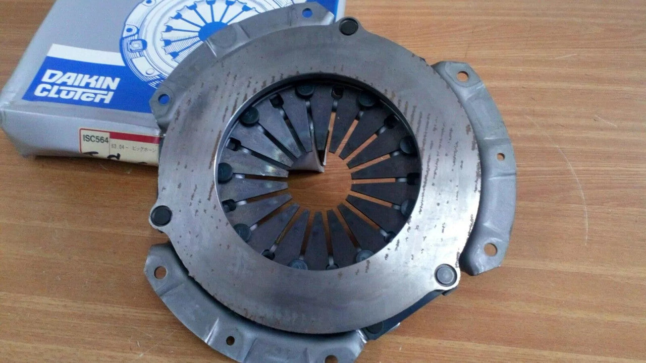 Clutch Pressure Plate fits Isuzu Trooper Bighorn UBS55 2.8 240mm ISC564 View Right