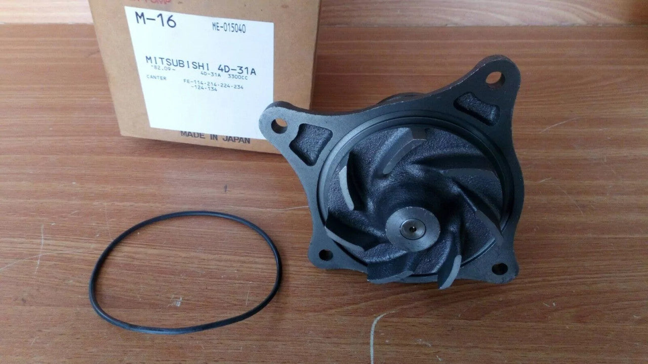 Water Pump fits Mitsubishi Canter Fuso FE114 FE214 FE224 FE234 FE124 FE134 4D31A M-16 View Rear