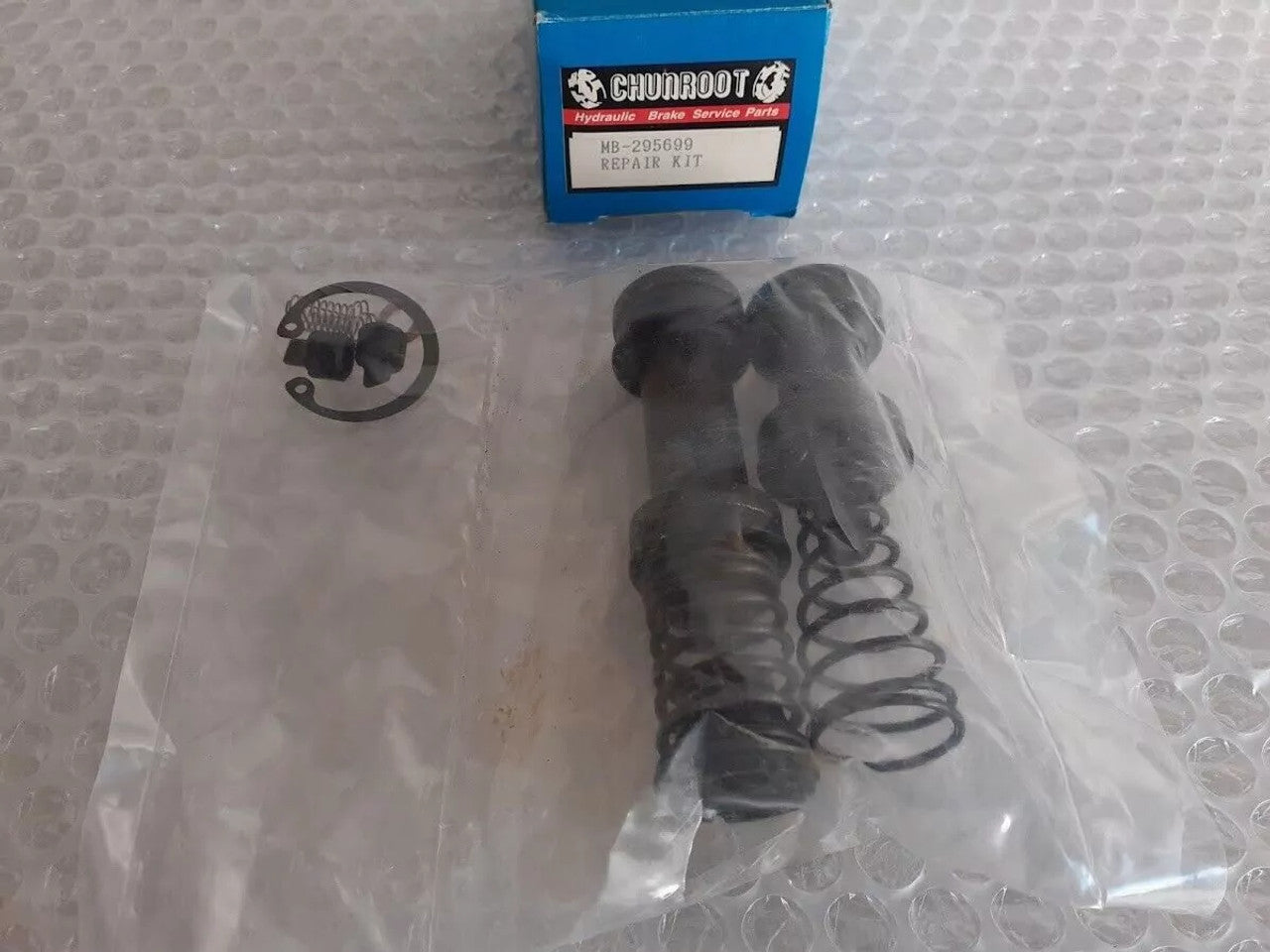 Brake Master Repair Kit fits Mitsubishi Canter Fuso 1 inch 25.4mm MB295699 View Front