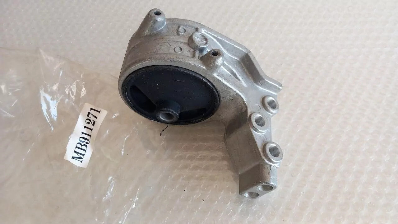Engine Mount Front fits Mitsubishi Eclipse Spyder D38A D39A Galant E56A MB911271 View Front