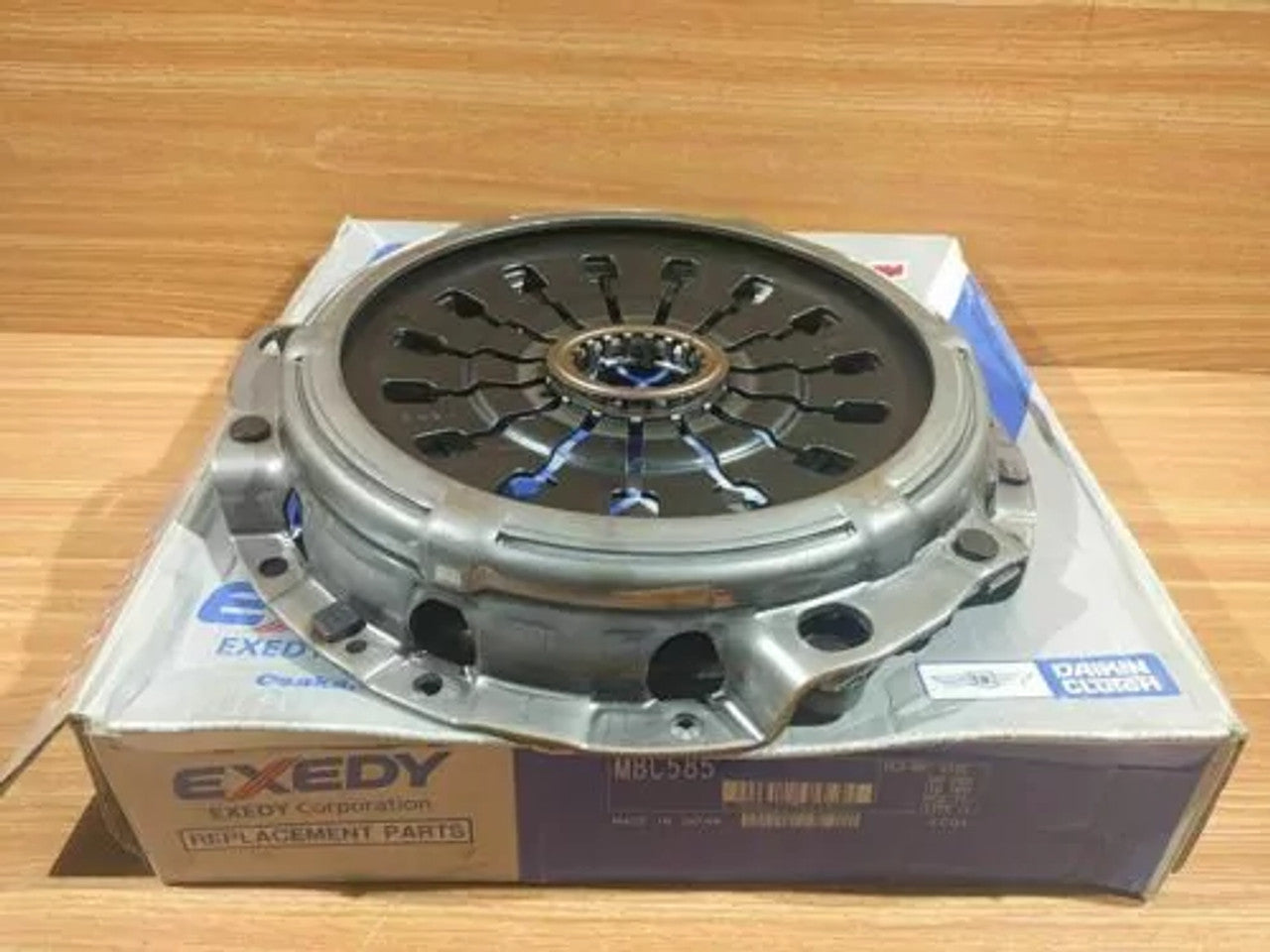 Pressure Plate fits Mitsubishi Pajero Montero Shogun Delica L300 L400 Space Gear MBC585 View Front