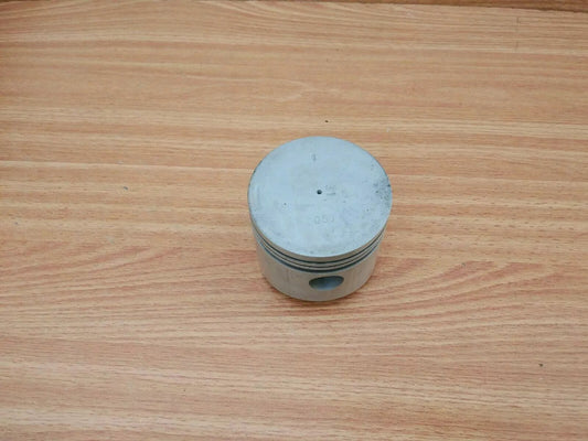 4x Pistons fits Mitsubishi Galant A52 4G31 Oversize 75.25mm MD002675/75.25 View Front