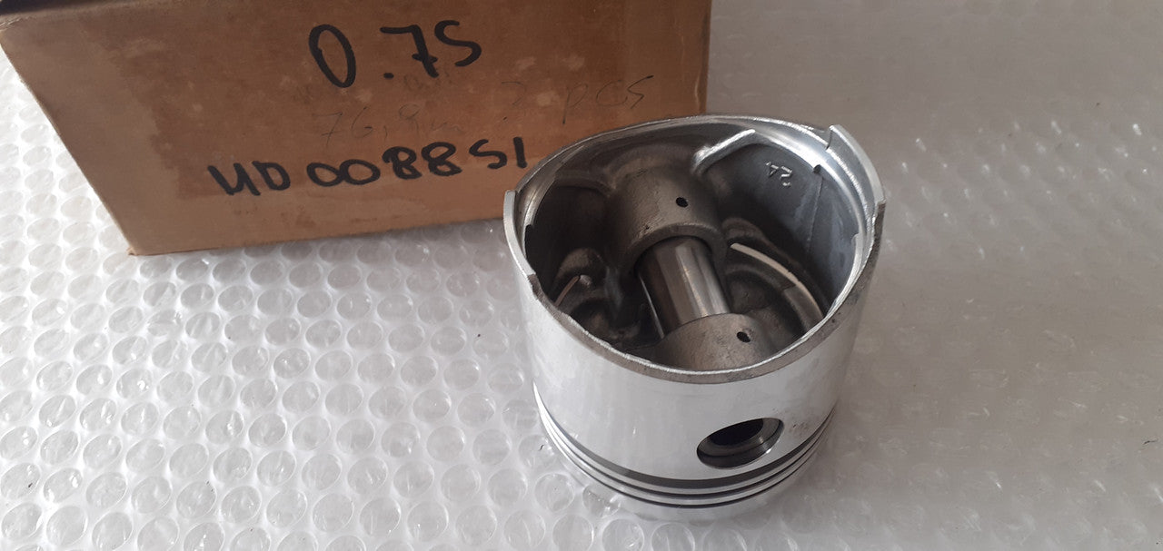 4x Pistons fits Mitsubishi 4G32 77.65 Bore Oversize 0.75mm MD008851 View Rear