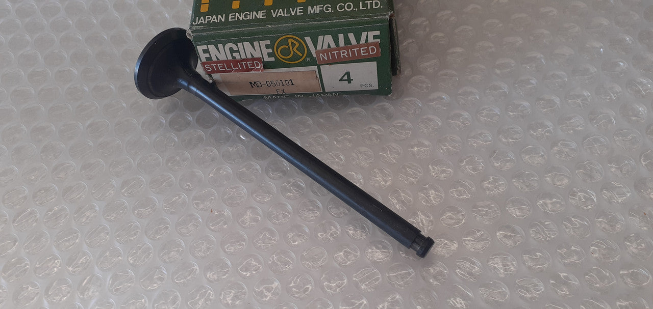 4x Exhaust Valve fits Mitsubishi 4D55 34x8x136.50 MD050101 View Front