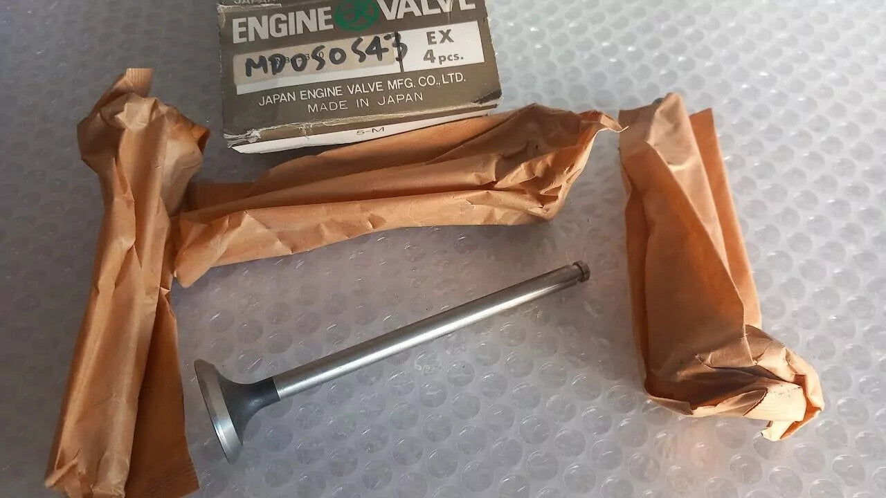 4x Exhaust Valves fits Mitsubishi L300 L038P L068P Pajero Montero Shogun L043G MD050543 View Rear