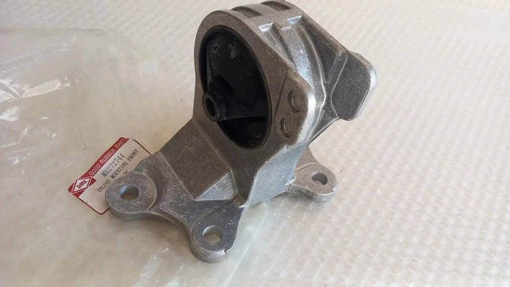 Automatic Transmission Mount Left fits Mitsubishi Aspire Galant Legnum MR272744 View Front