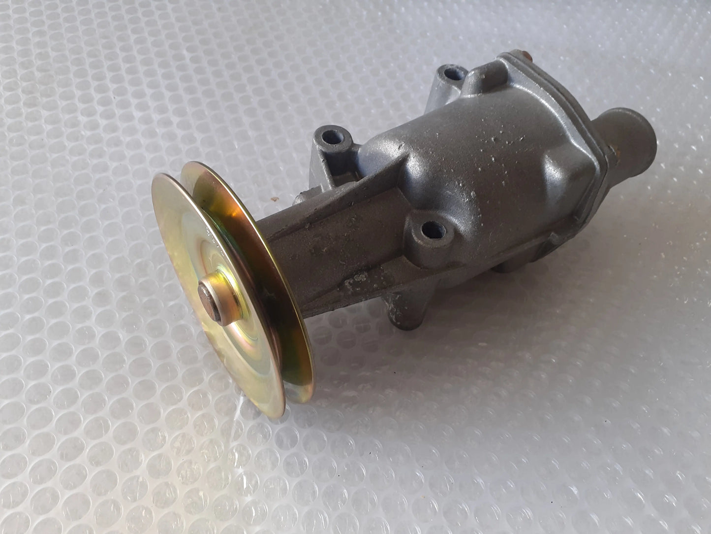 Water Pump fits Fiat 127 Panda Uno Lancia A112 Seat Ibiza Fura 71737961 PA0010 View Left