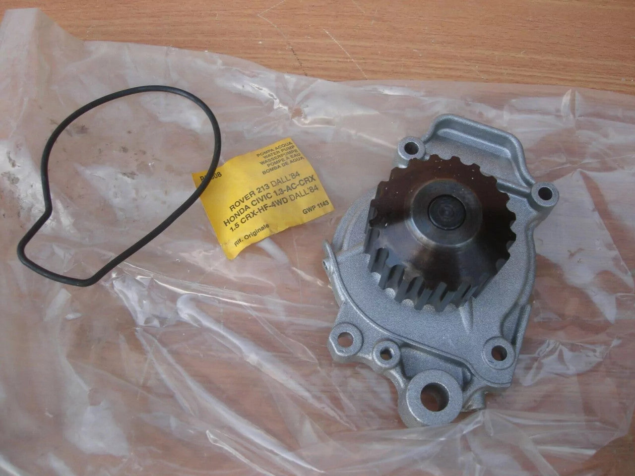 Water Pump fits Honda Civic CRX Rover 200 EW2 D12B1 D13B2 EV2 PA0308 View Front