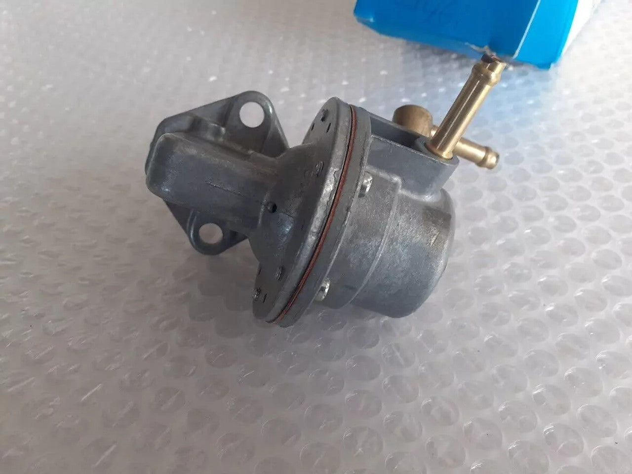 Fuel Pump fits Nissan Datsun Cherry E10 A10 engine PBJ461 View Upper