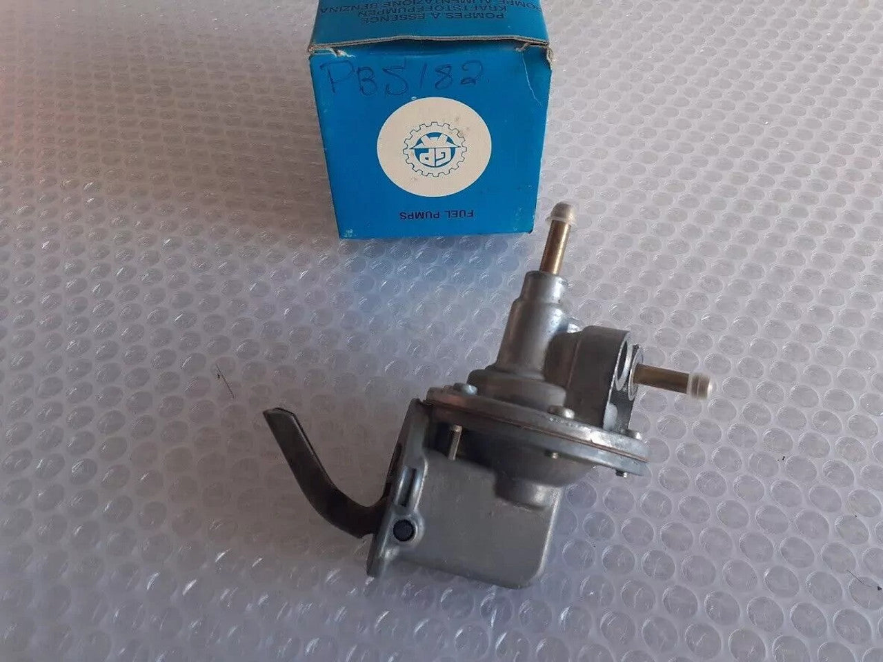 Fuel Pump fits Renault Alpine A110 1470cc R16 TL TA R1150 R1152 R1153 PBS182 View Front