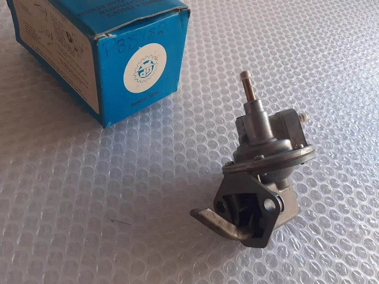 Fuel Pump fits Renault Alpine A110 1470cc R16 TL TA R1150 R1152 R1153 PBS182 View Rear