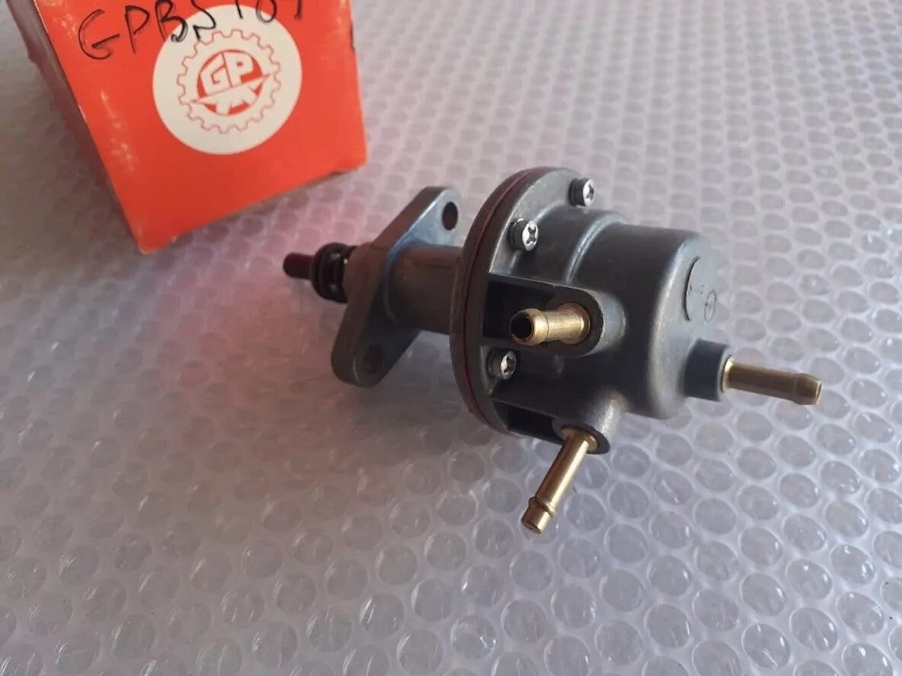 Fuel Pump fits Renault R12 R15 R16 R20 PBS184 View Upper