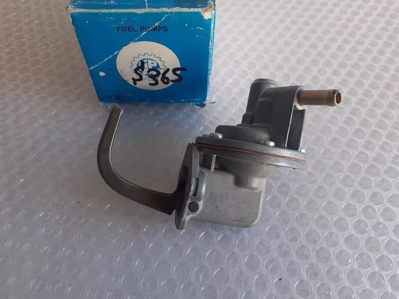 Fuel Pump fits Triumph Dolomite TR7 MK1 MK2 PBS365 View Rear