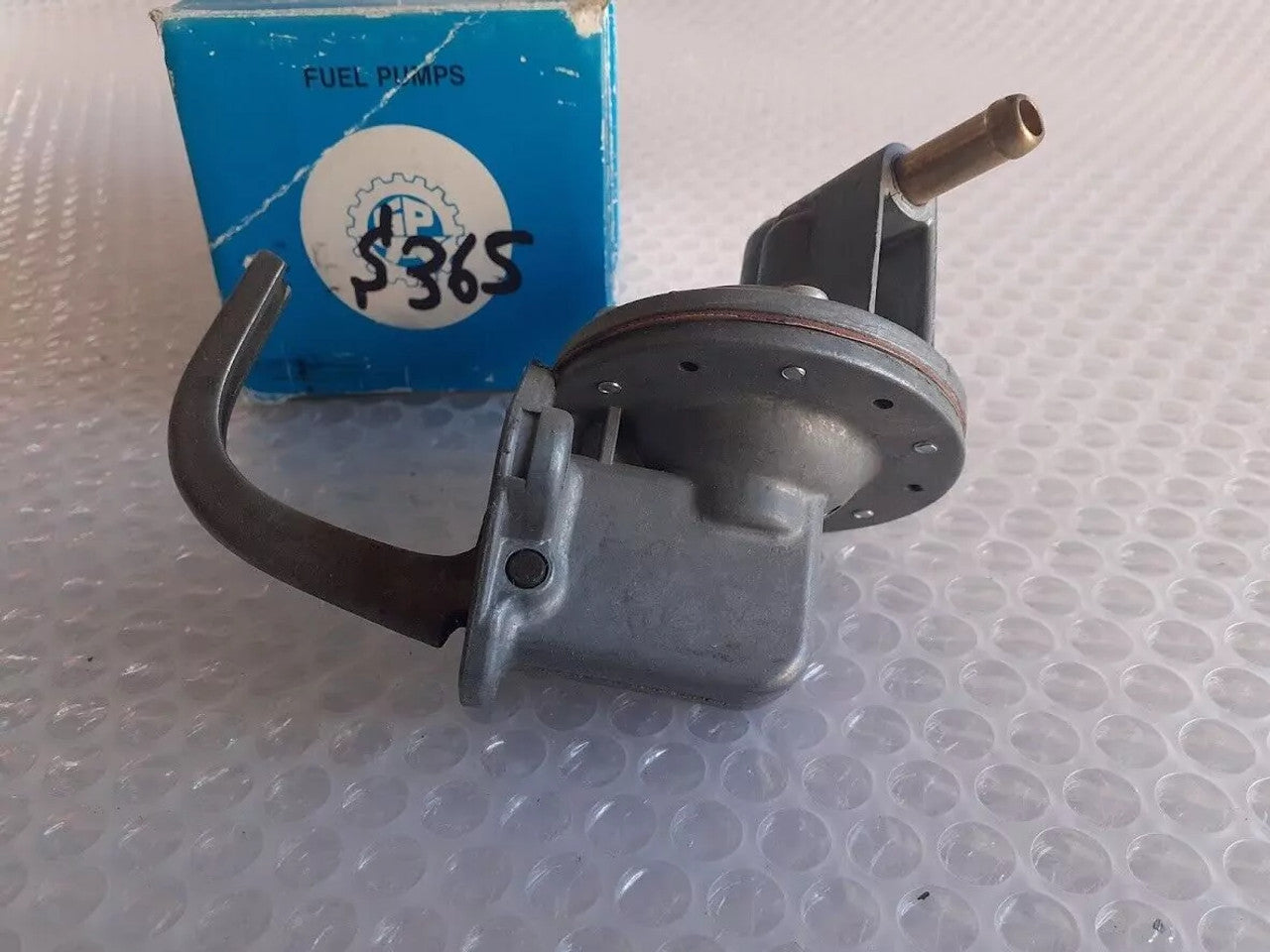 Fuel Pump fits Triumph Dolomite TR7 MK1 MK2 PBS365 View Right