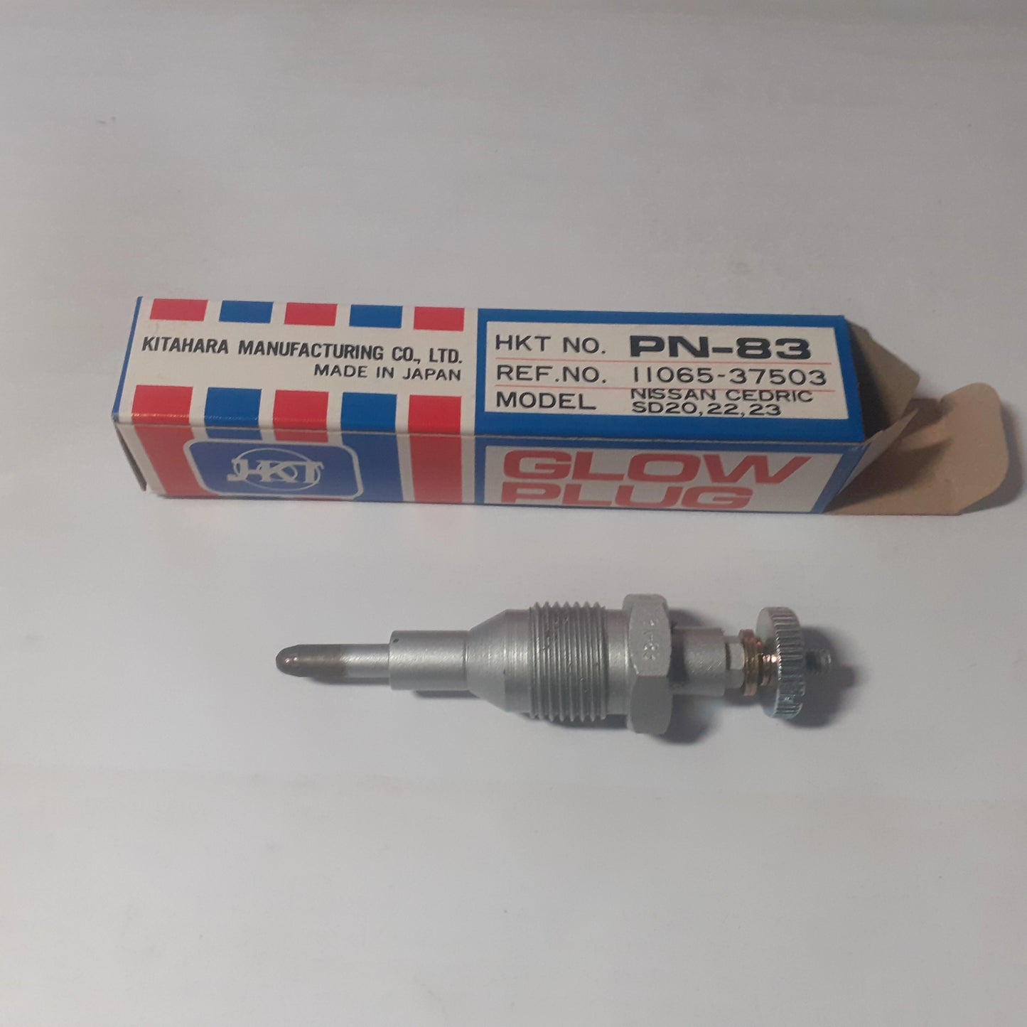 4x Glow Plugs 10.5 Volts fits Nissan Cedric Gloria Q130 SD20 SD22 11065-37503 View Front