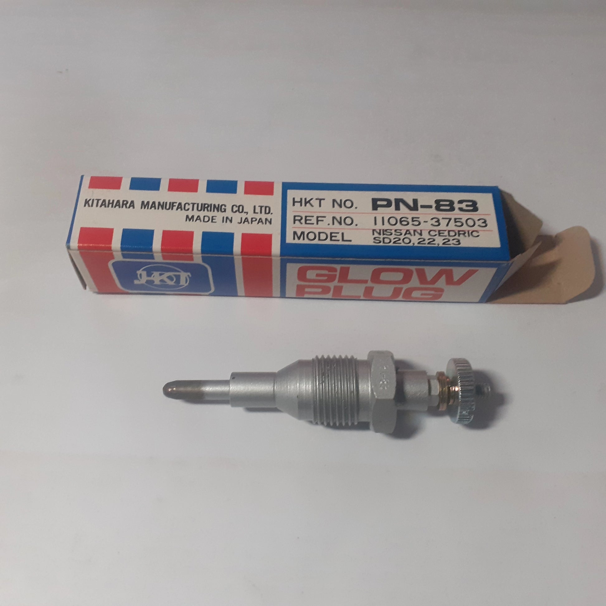 4x Glow Plugs 10.5 Volts fits Nissan Cedric Gloria Q130 SD20 SD22 11065-37503 View Front