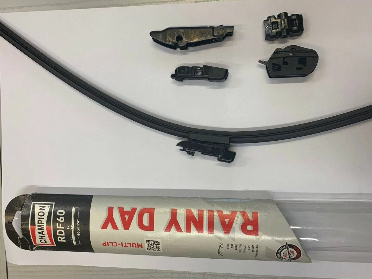 Champion Rainy Day Flat Wiper Blade 38cm 380mm 15 inches with Spoiler RDF38/B01 View Upper