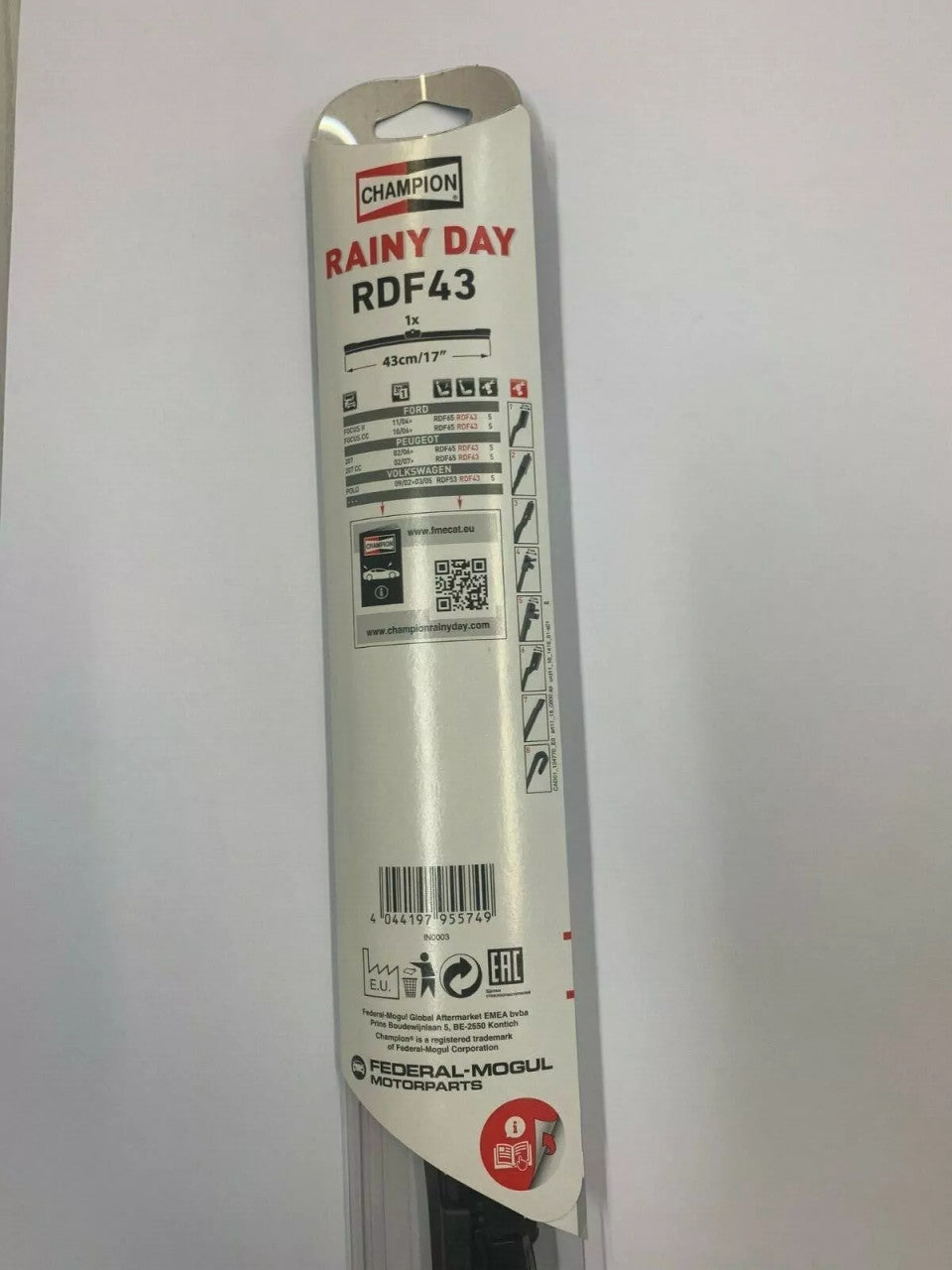 Champion Rainy Day Flat Wiper Blade 43cm 430mm 17 inches with Spoiler RDF43/B01 View Left