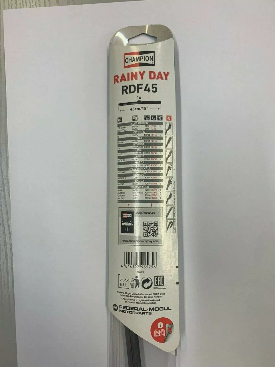 Champion Rainy Day Flat Wiper Blade 45cm 450mm 18 inches with Spoiler RDF45/B01 View Left