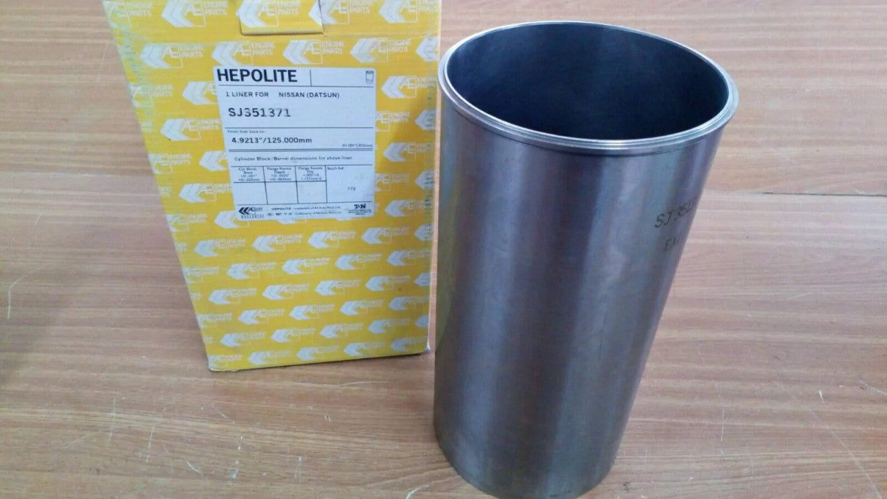 Cylinder Liner Sleeve fits Nissan UD CD40 125mm Bore SJ351371 View Front