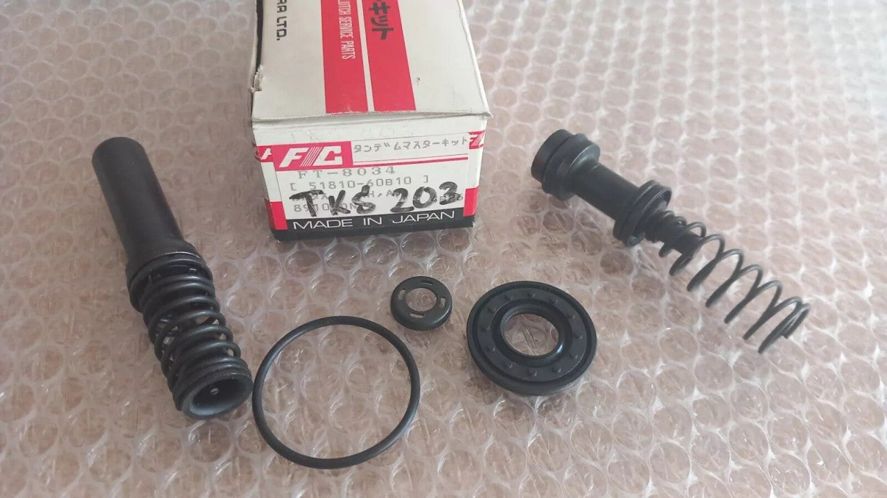 Brake Master Cylinder Repair Kit fits Suzuki Cultus Kei Swift 13/16 20.64mm TKS203 View Front