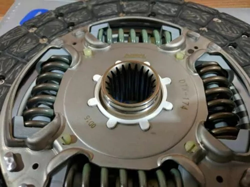 Clutch Disc fits Toyota Dyna KDY Land Cruiser KDJ120 KDJ125 KDJ150 KDJ155 TYD316U View Rear