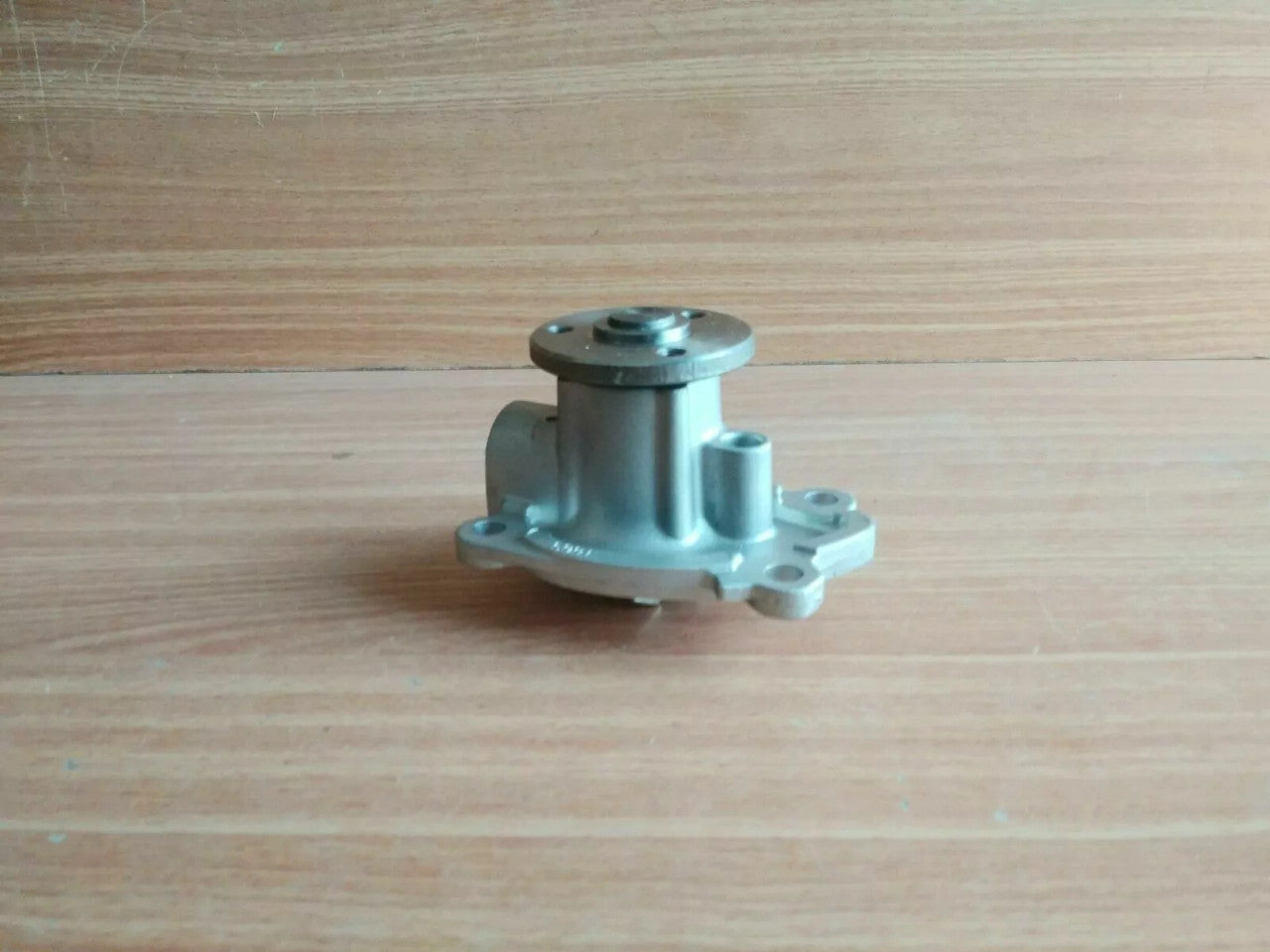 Water Pump fits Nissan Juke Dacia Duster Mercedes Citan Renault Captur Smart V3-145 View Right