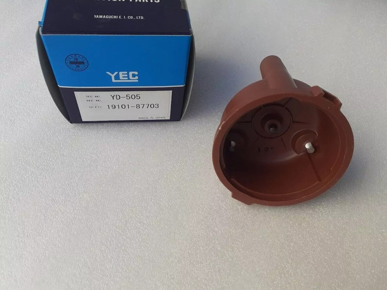 Distributor Cap fits Daihatsu Charade 3 Cylinder YD505 View Rear